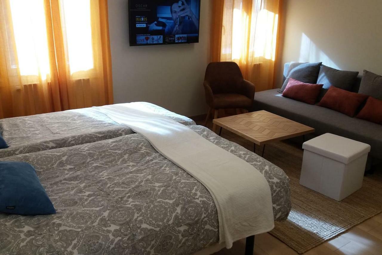 Casa Tomas - Lovely Townhouse In קמברילס מראה חיצוני תמונה